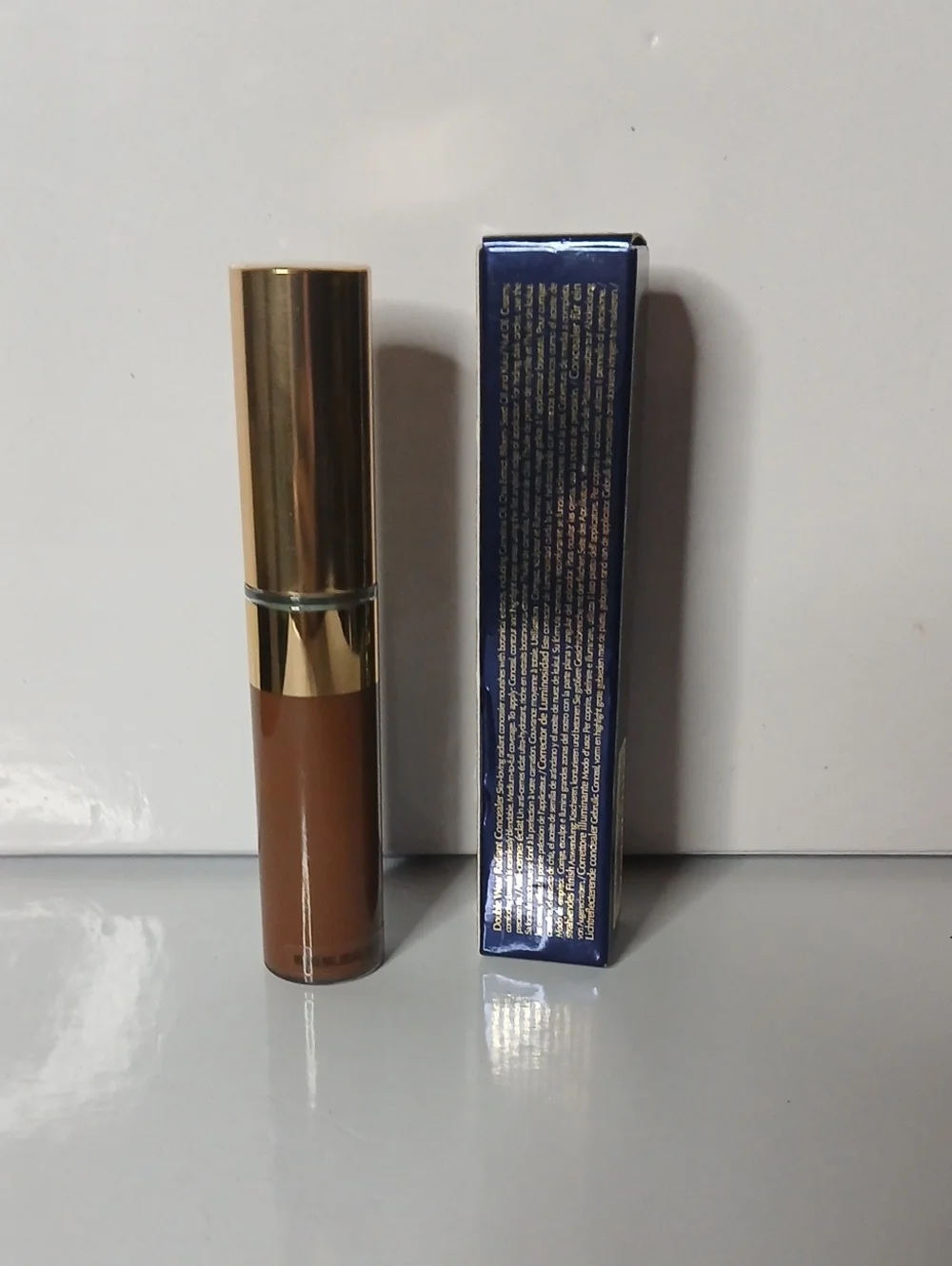 NIB - Shade - 7N ULTRA Deep Estee Lauder Double Wear Radiant Concealer